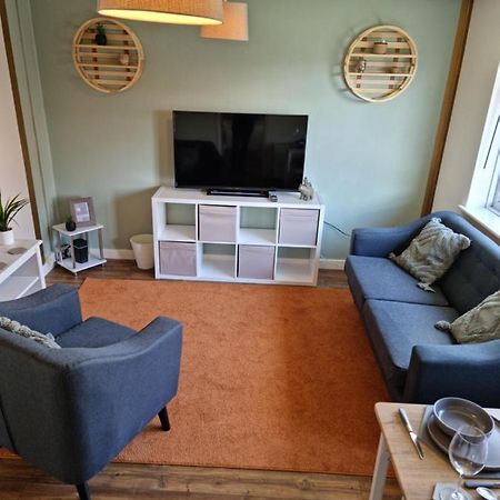 Lovely 2 Bedroom Serviced Apartment With Parking Менсфілд Екстер'єр фото